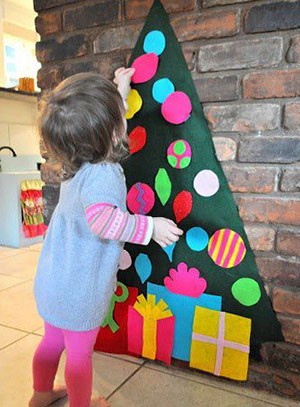 Χριστουγεννιάτικο δέντρο για πολύ μικρά παιδιά