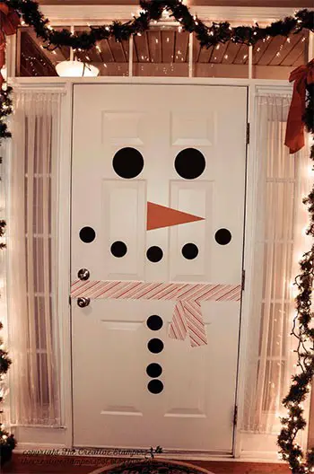 Ένας χιονάνθρωπος στην πόρτα σας