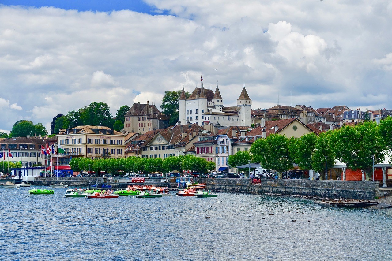 Nyon, Switzerland, Europe . Photos . Ματιά