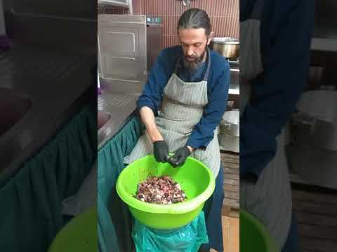 Πως καθαρίζουμε ψάρια, από τον Γέροντα Παρθένιο