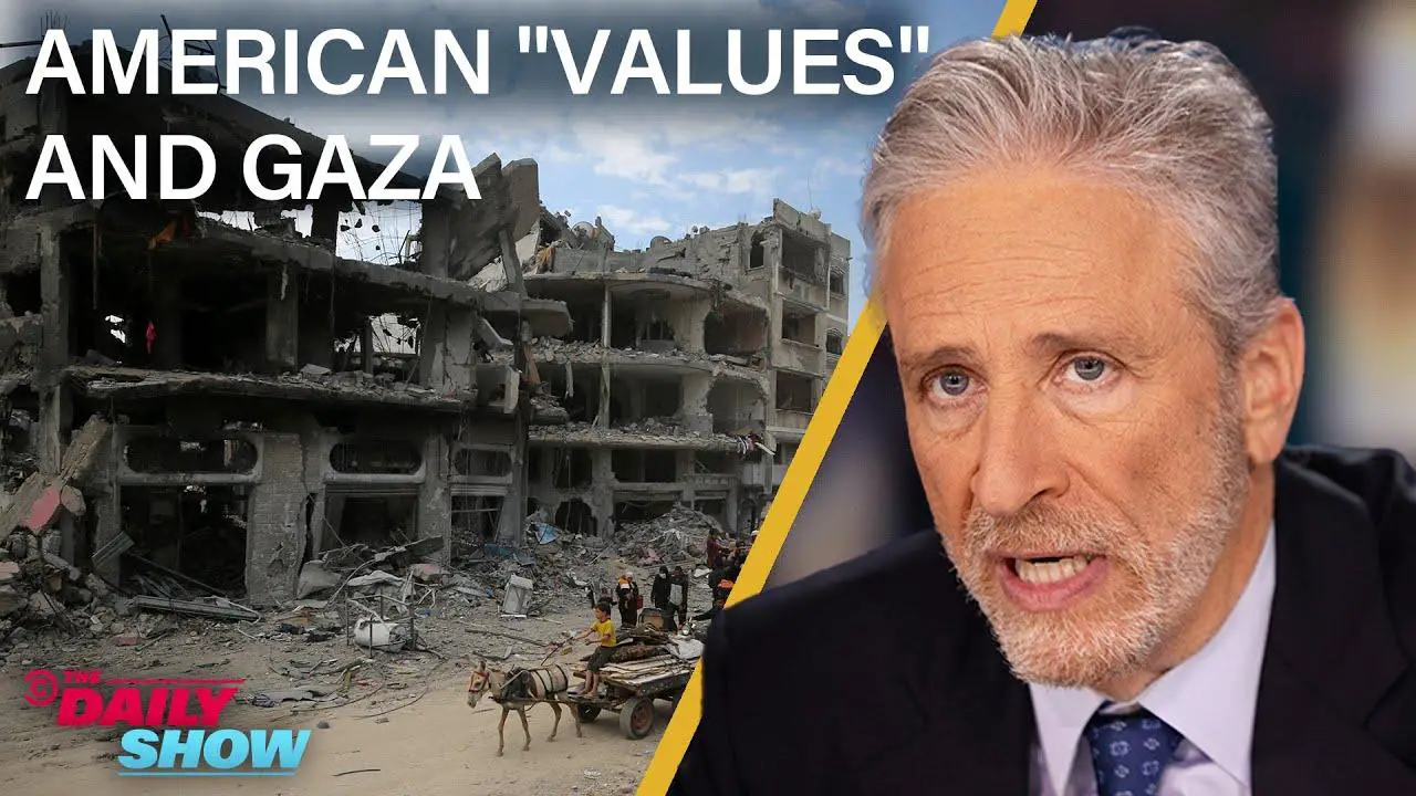 Ο Jon Stewart για την έκλειψη και τη Γάζα (Daily Show)